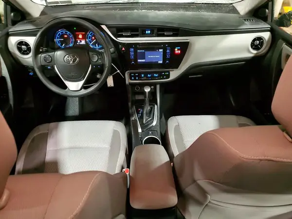 2T1BURHE0JC026185 2018 TOYOTA COROLLA - Image 8