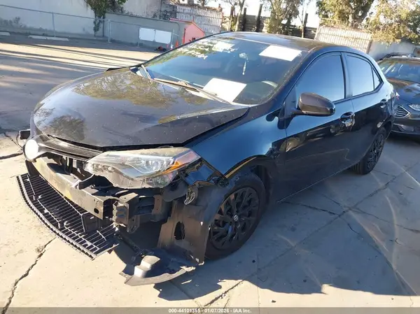 2T1BURHE0JC037820 2018 TOYOTA COROLLA - Image 2