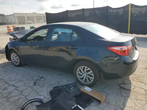 2T1BURHE0JC040748 2018 TOYOTA COROLLA - Image 2