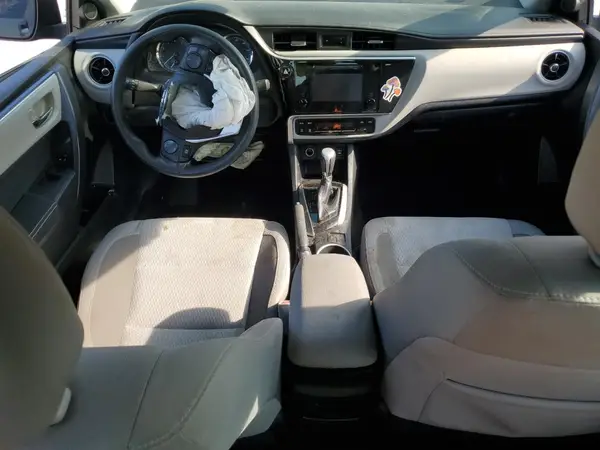 2T1BURHE0JC040748 2018 TOYOTA COROLLA - Image 8