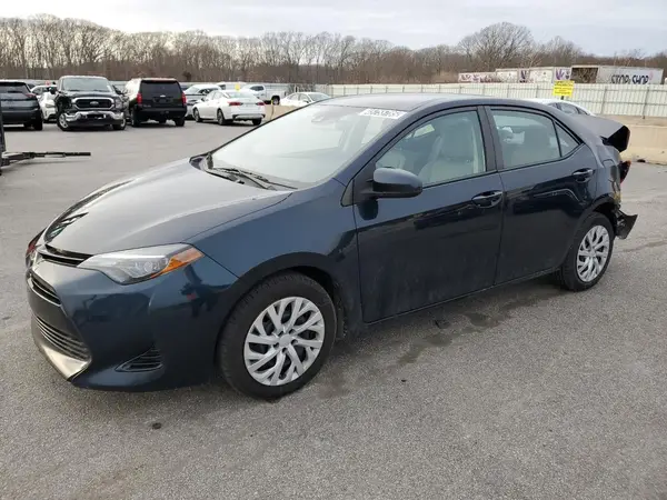 2T1BURHE0JC042841 2018 TOYOTA COROLLA - Image 1