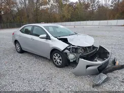 2T1BURHE0JC043679 2018 TOYOTA COROLLA