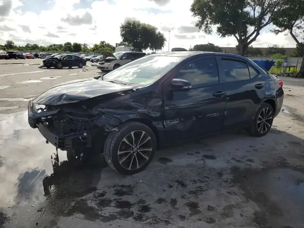 2T1BURHE0JC043777 2018 TOYOTA COROLLA - Image 1