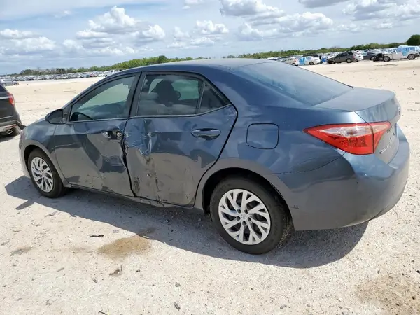 2T1BURHE0JC044928 2018 TOYOTA COROLLA - Image 2