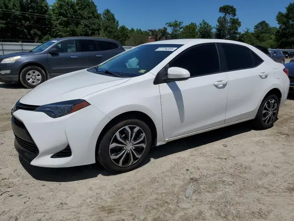 2T1BURHE0JC044976 2018 TOYOTA COROLLA - Image 1