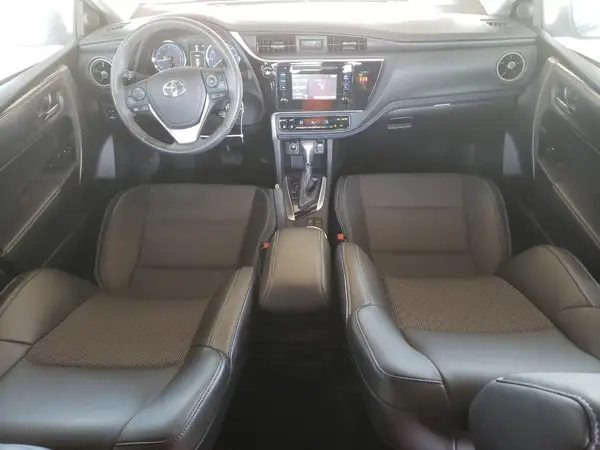 2T1BURHE0JC046193 2018 TOYOTA COROLLA - Image 8