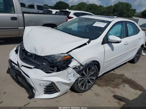 2T1BURHE0JC047313 2018 TOYOTA COROLLA - Image 2
