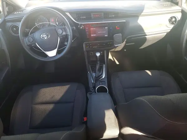 2T1BURHE0JC050261 2018 TOYOTA COROLLA - Image 8