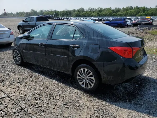2T1BURHE0JC050745 2018 TOYOTA COROLLA - Image 2