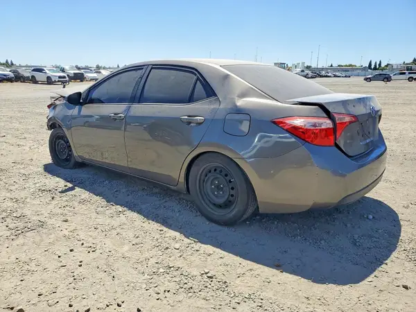 2T1BURHE0JC055282 2018 TOYOTA COROLLA - Image 2