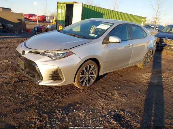 2T1BURHE0JC055394 2018 TOYOTA COROLLA - Image 2