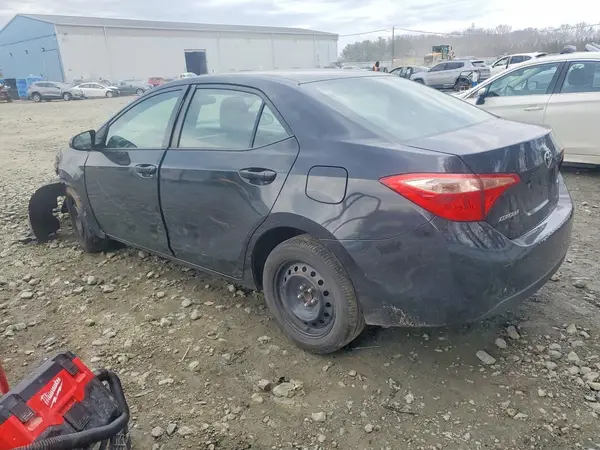 2T1BURHE0JC057355 2018 TOYOTA COROLLA - Image 2
