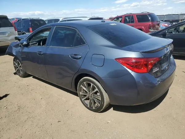 2T1BURHE0JC058165 2018 TOYOTA COROLLA - Image 2
