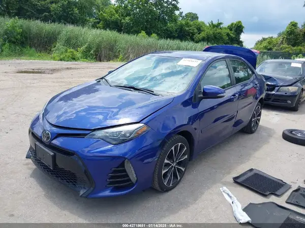 2T1BURHE0JC058893 2018 TOYOTA COROLLA - Image 2