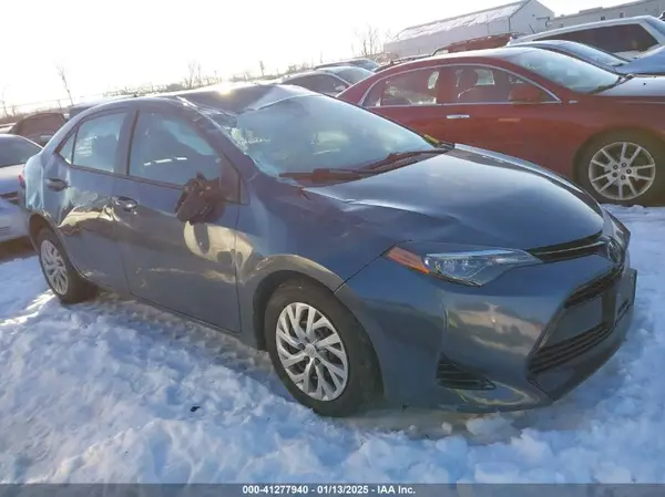 2T1BURHE0JC059154 2018 TOYOTA COROLLA - Image 1