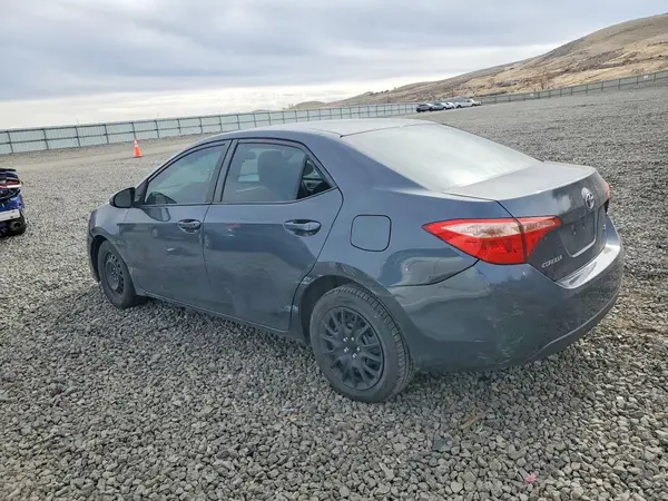 2T1BURHE0JC059221 2018 TOYOTA COROLLA - Image 2