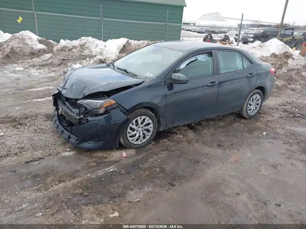 2T1BURHE0JC060594 2018 TOYOTA COROLLA - Image 2