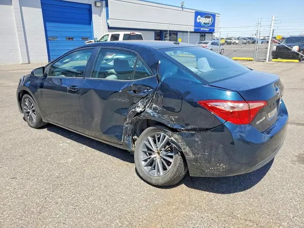 2T1BURHE0JC063625 2018 TOYOTA COROLLA - Image 2