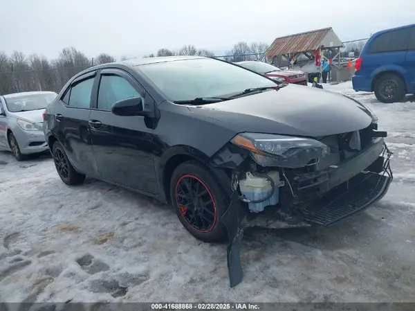 2T1BURHE0JC064175 2018 TOYOTA COROLLA - Image 1