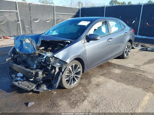 2T1BURHE0JC064421 2018 TOYOTA COROLLA - Image 2