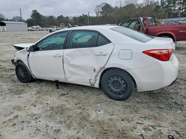 2T1BURHE0JC064984 2018 TOYOTA COROLLA - Image 2
