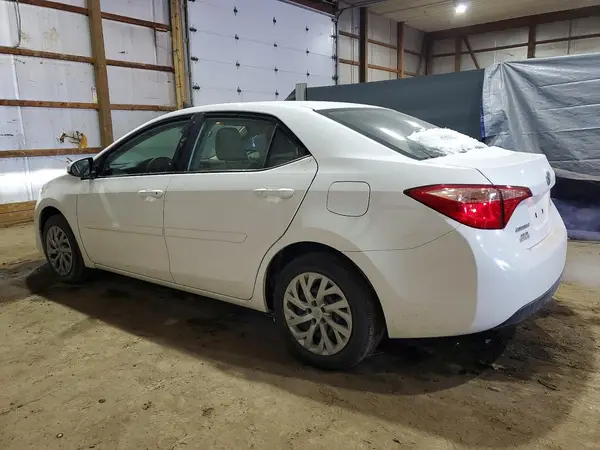 2T1BURHE0JC066556 2018 TOYOTA COROLLA - Image 2