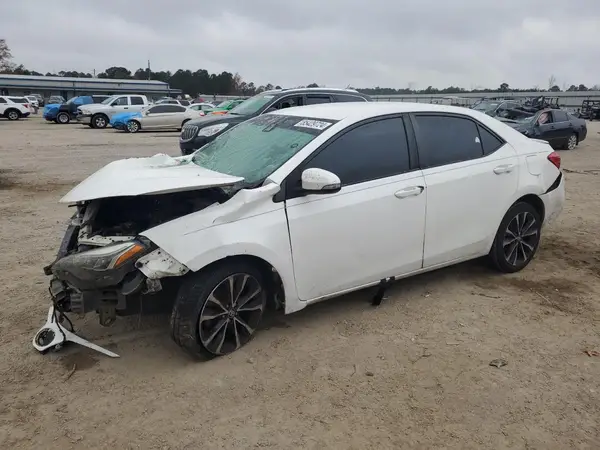 2T1BURHE0JC071367 2018 TOYOTA COROLLA - Image 1