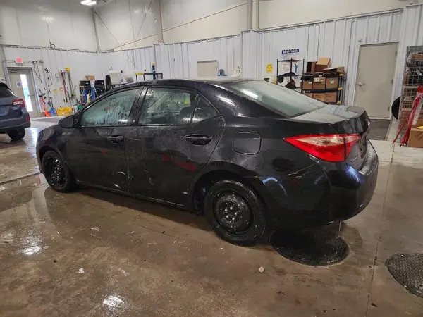 2T1BURHE0JC071823 2018 TOYOTA COROLLA - Image 2