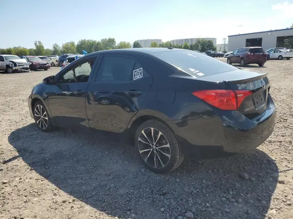 2T1BURHE0JC072518 2018 TOYOTA COROLLA - Image 2