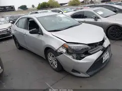 2T1BURHE0JC076701 2018 TOYOTA COROLLA