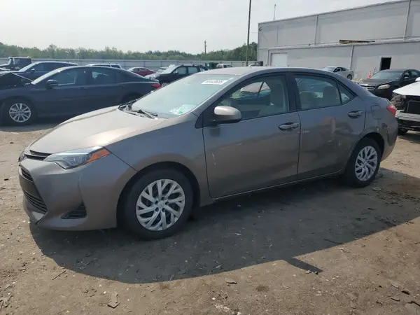 2T1BURHE0JC082403 2018 TOYOTA COROLLA - Image 1