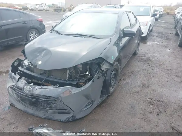 2T1BURHE0JC082790 2018 TOYOTA COROLLA - Image 2