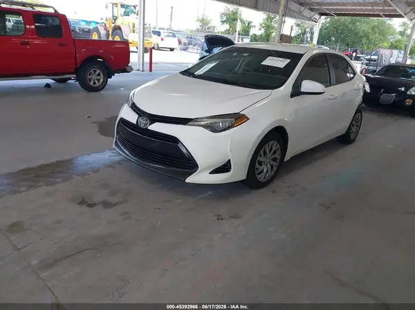 2T1BURHE0JC086371 2018 TOYOTA COROLLA - Image 2
