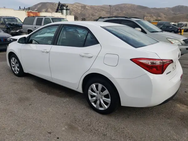 2T1BURHE0JC087245 2018 TOYOTA COROLLA - Image 2