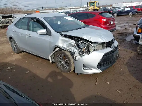 2T1BURHE0JC091442 2018 TOYOTA COROLLA - Image 1