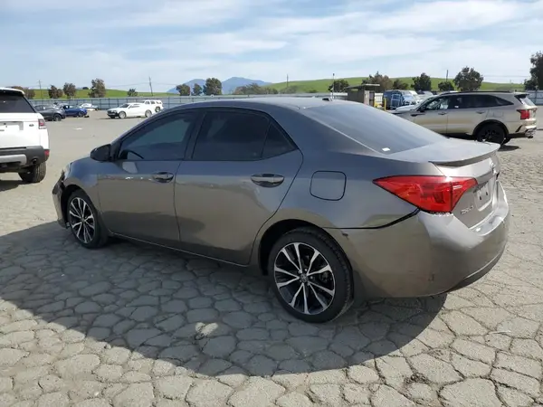 2T1BURHE0JC091862 2018 TOYOTA COROLLA - Image 2