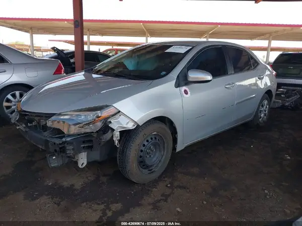 2T1BURHE0JC093398 2018 TOYOTA COROLLA - Image 2