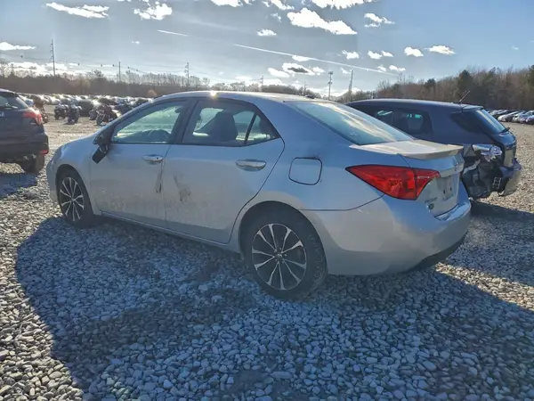 2T1BURHE0JC097001 2018 TOYOTA COROLLA - Image 2