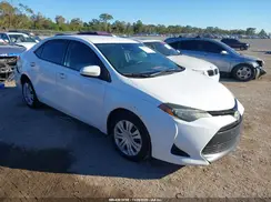 2T1BURHE0JC097743 2018 TOYOTA COROLLA