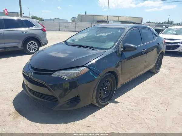 2T1BURHE0JC103606 2018 TOYOTA COROLLA - Image 2