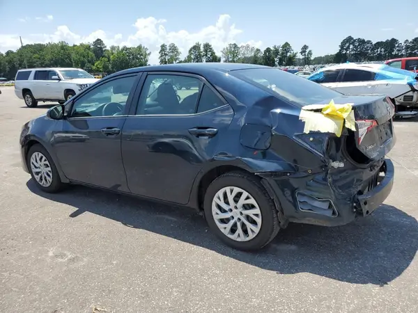 2T1BURHE0JC104724 2018 TOYOTA COROLLA - Image 2