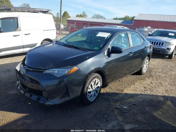 2T1BURHE0JC115741 2018 TOYOTA COROLLA - Image 2