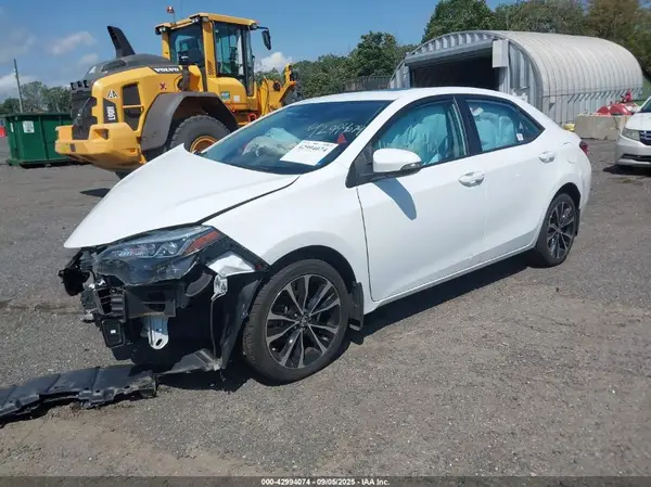 2T1BURHE0JC118784 2018 TOYOTA COROLLA - Image 2