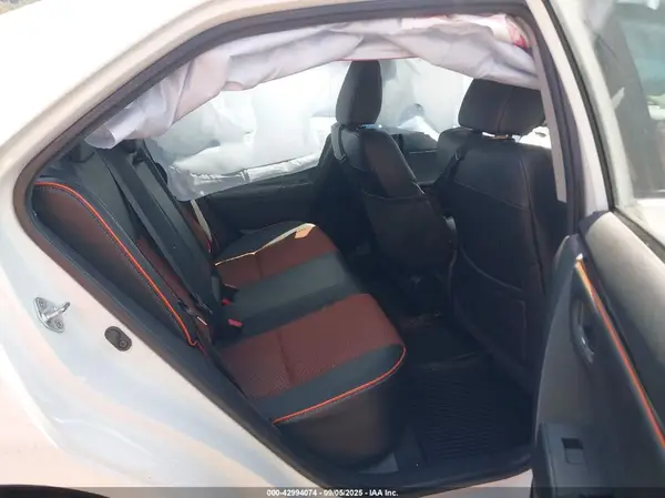2T1BURHE0JC118784 2018 TOYOTA COROLLA - Image 8