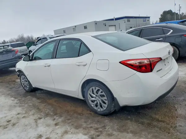 2T1BURHE0JC122267 2018 TOYOTA COROLLA - Image 2