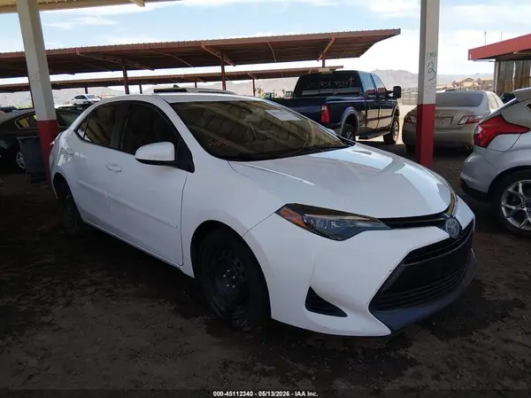 2T1BURHE0JC966034 2018 TOYOTA COROLLA - Image 1