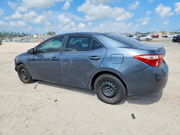 2T1BURHE0JC966700 2018 TOYOTA COROLLA - Image 2