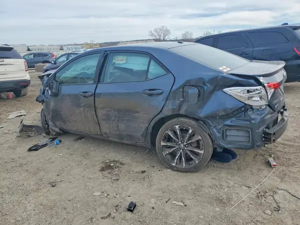 2T1BURHE0JC968138 2018 TOYOTA COROLLA - Image 2