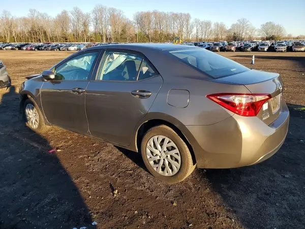 2T1BURHE0JC968477 2018 TOYOTA COROLLA - Image 2