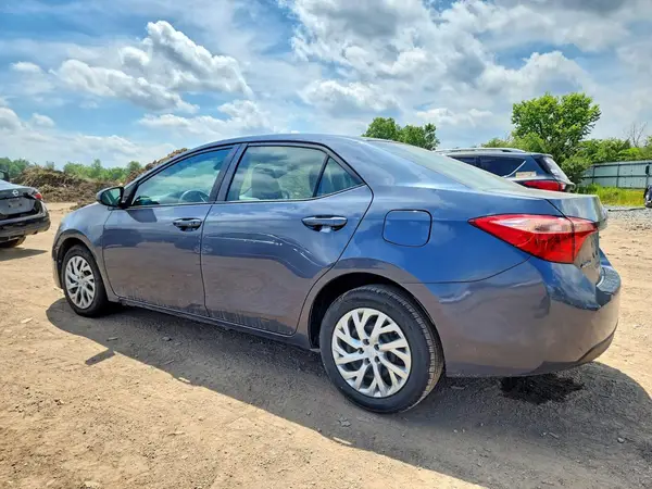 2T1BURHE0JC968690 2018 TOYOTA COROLLA - Image 2